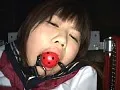 ボールギャグの女子高生