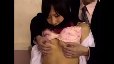 テープギャグの女子高生